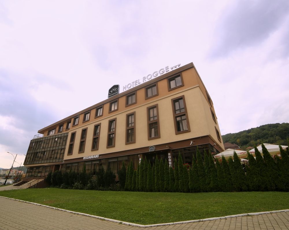 Hotel Rogge Решица Экстерьер фото