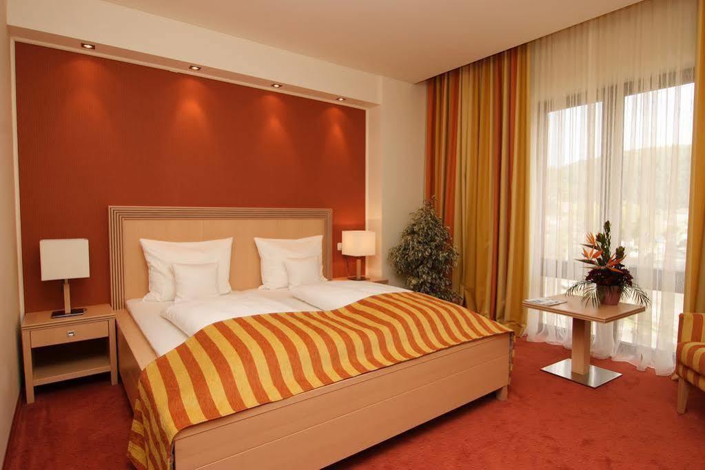 Hotel Rogge Решица Экстерьер фото